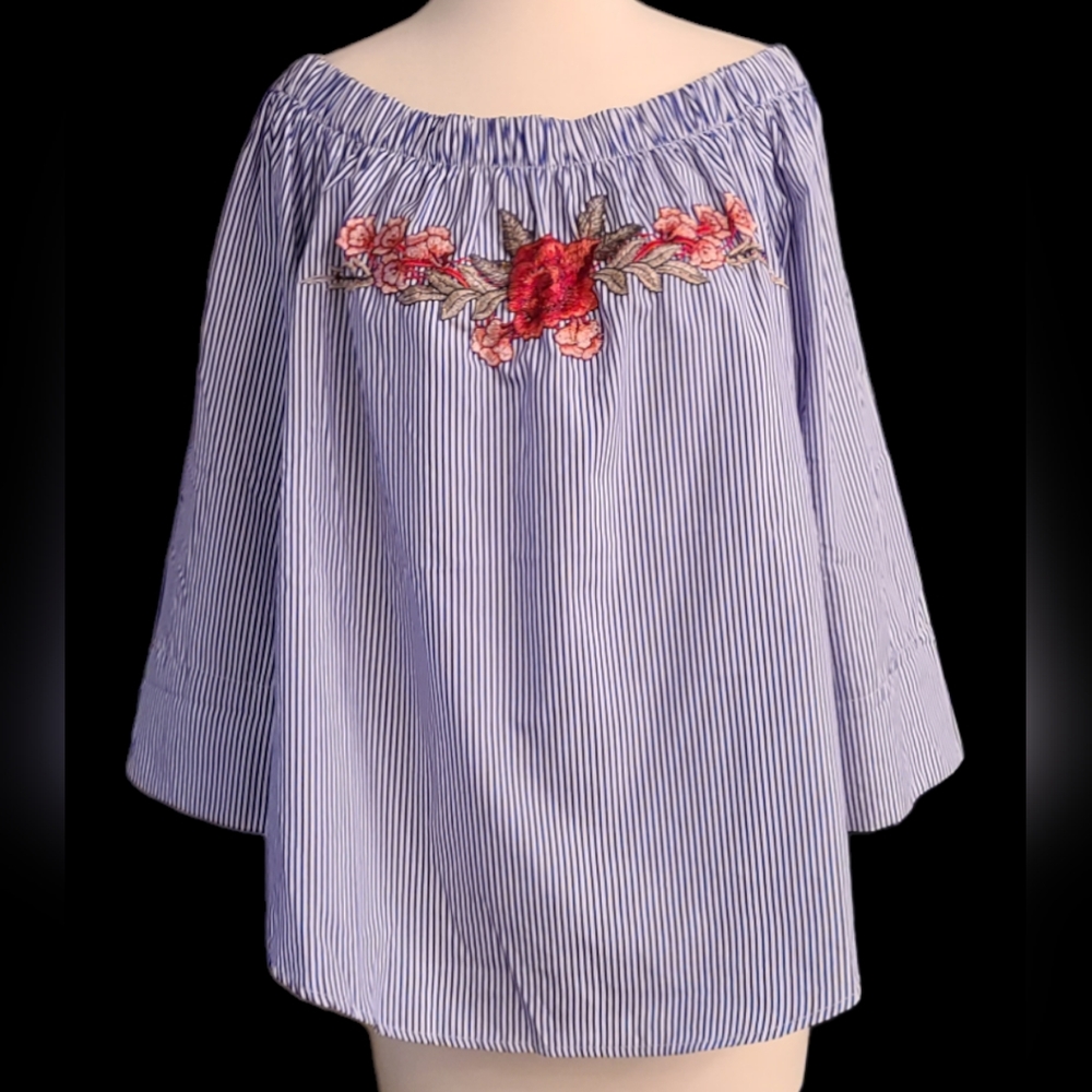 NWT Stem & Vine size XL blue/white top